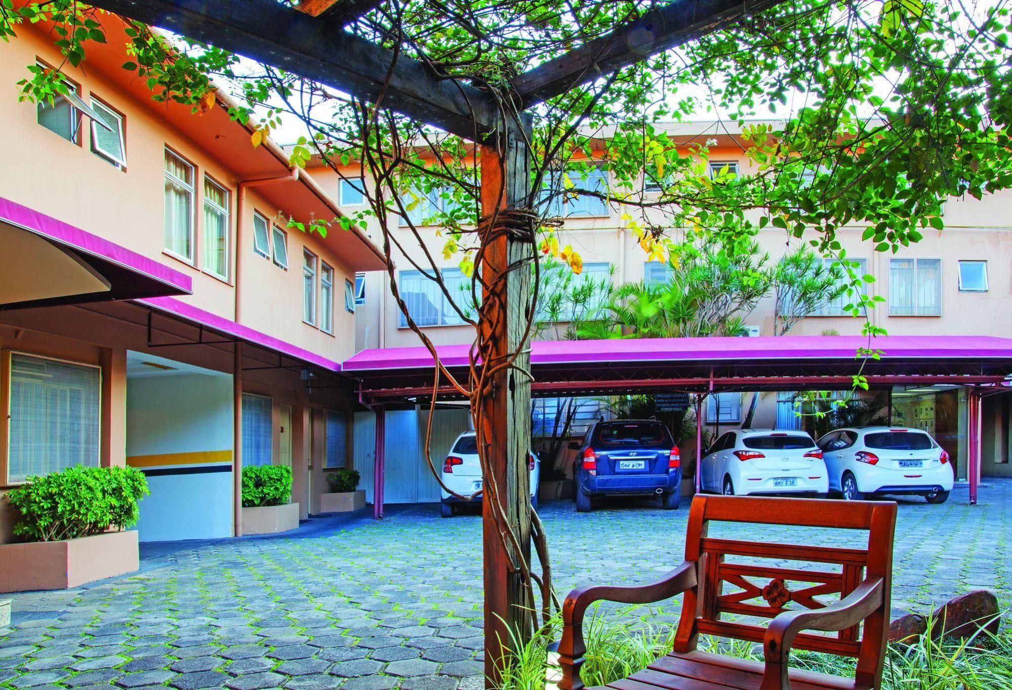 Lira Hotel Curitiba Exterior photo